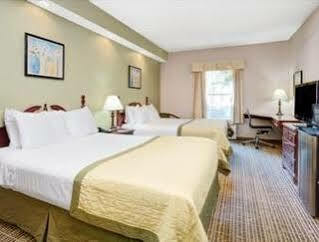 Baymont By Wyndham Jacksonville/butler Blvd Hotel 2*