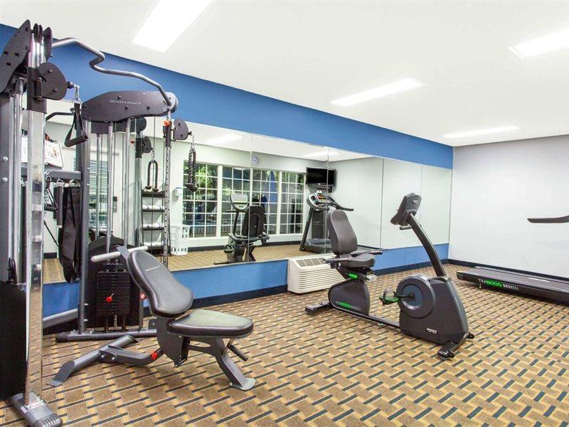 Baymont By Wyndham Jacksonville/butler Blvd 2*